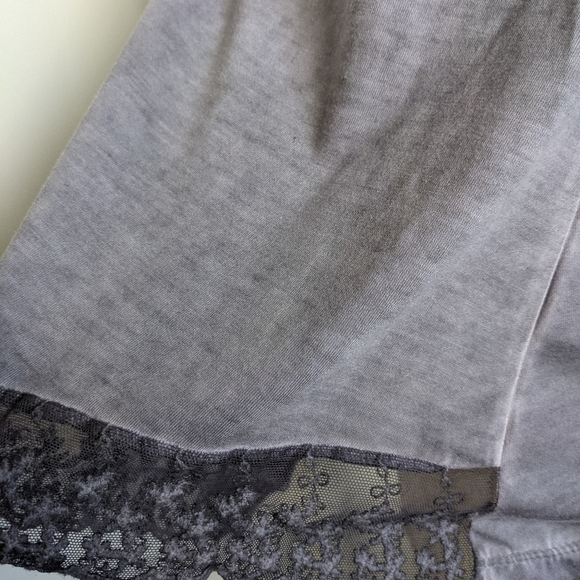 DANTELLE Asymmetrical Lace Long Sleeve Tee S - Picture 7 of 12